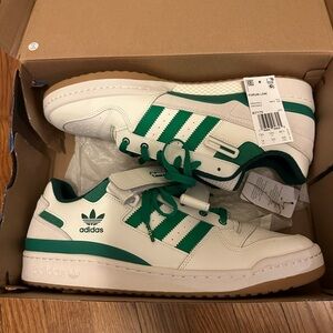 Adidas Forum Low Sneakers - Cloud White and Green